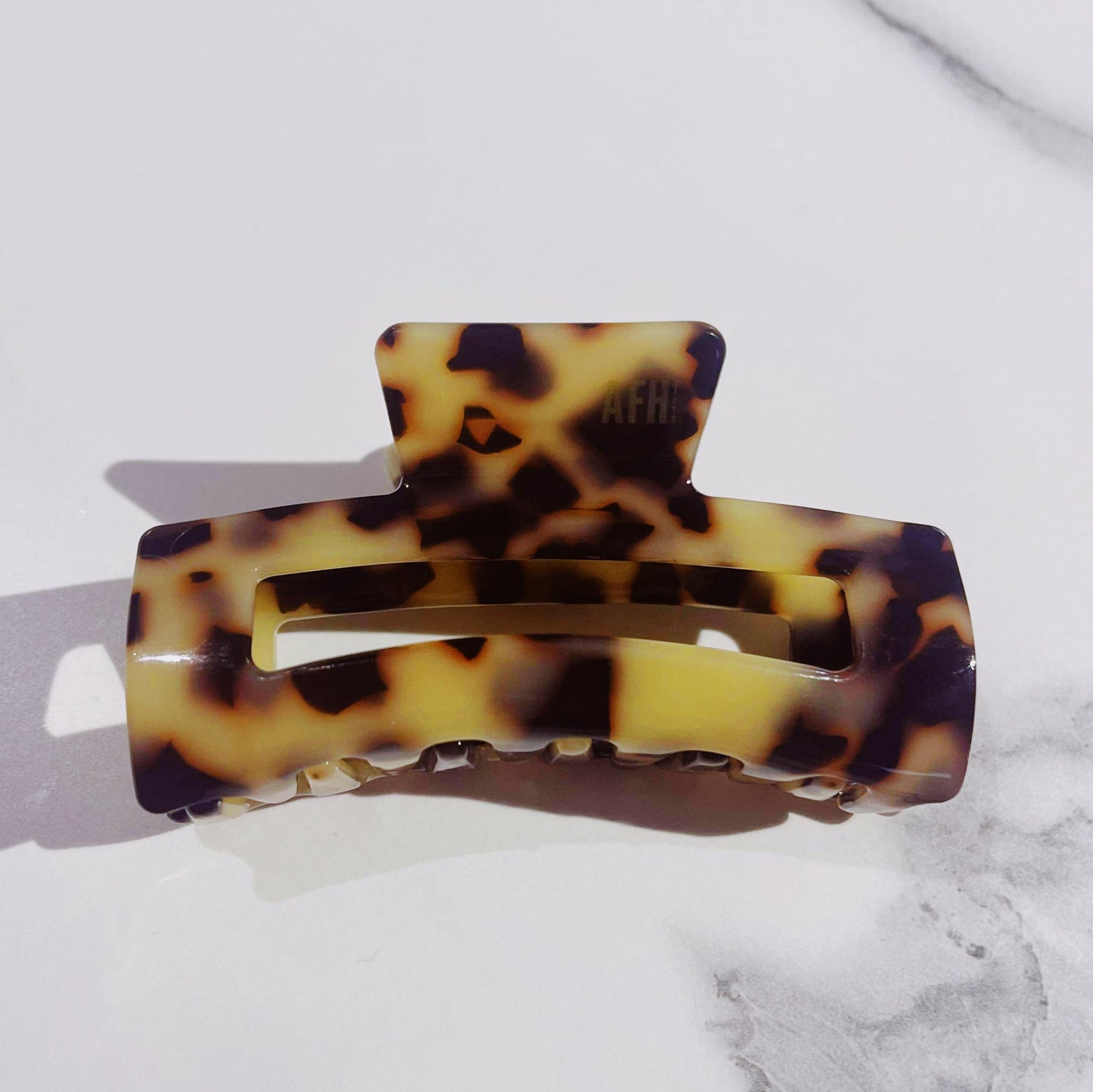 Tortoise Claw Hair Clip