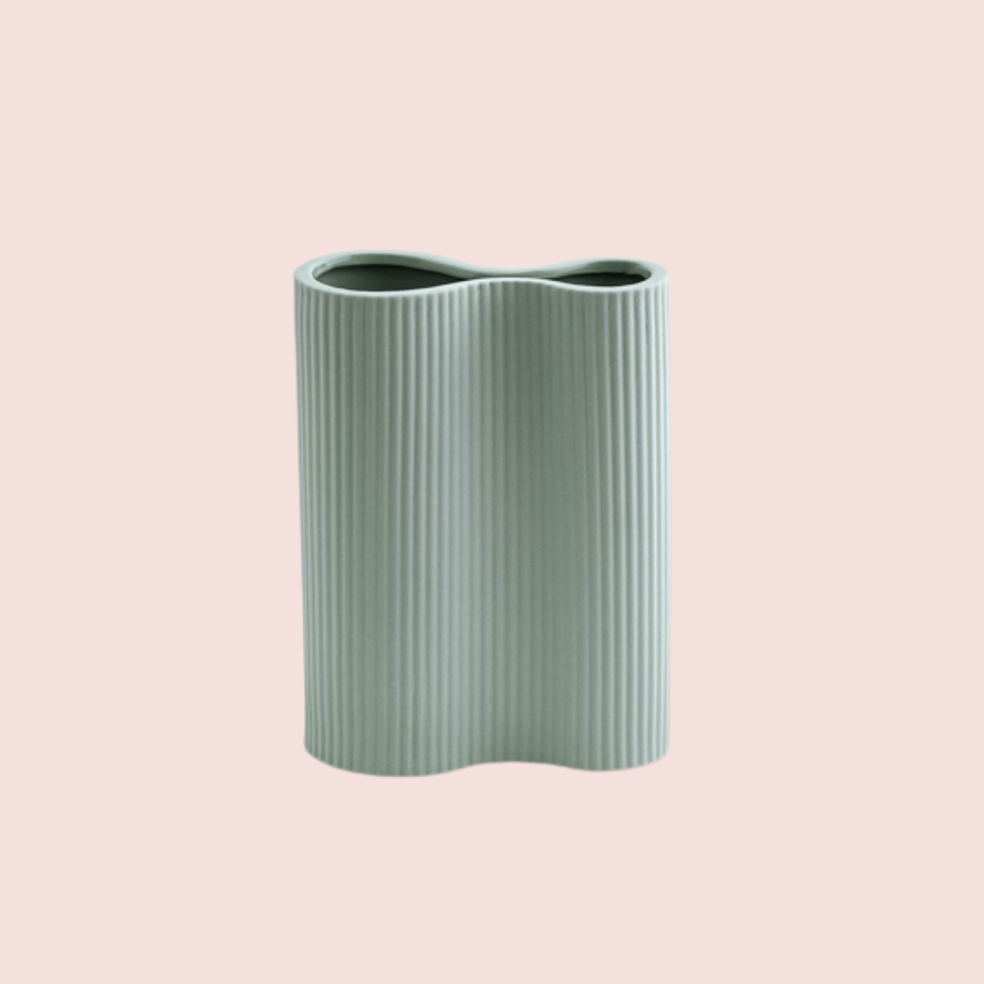 Ribbed Infinity Vase Blue